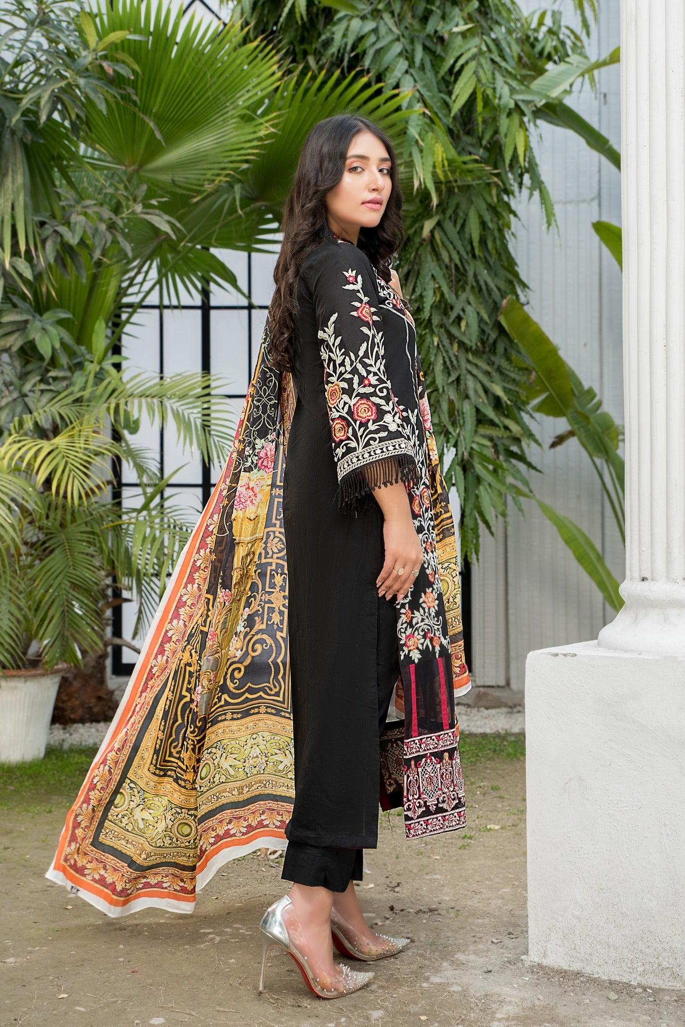 Zwaar Black - Premium Dresses from Nerra Lawn '22 - Just Rs.4399.20! Shop now at Naayas Official